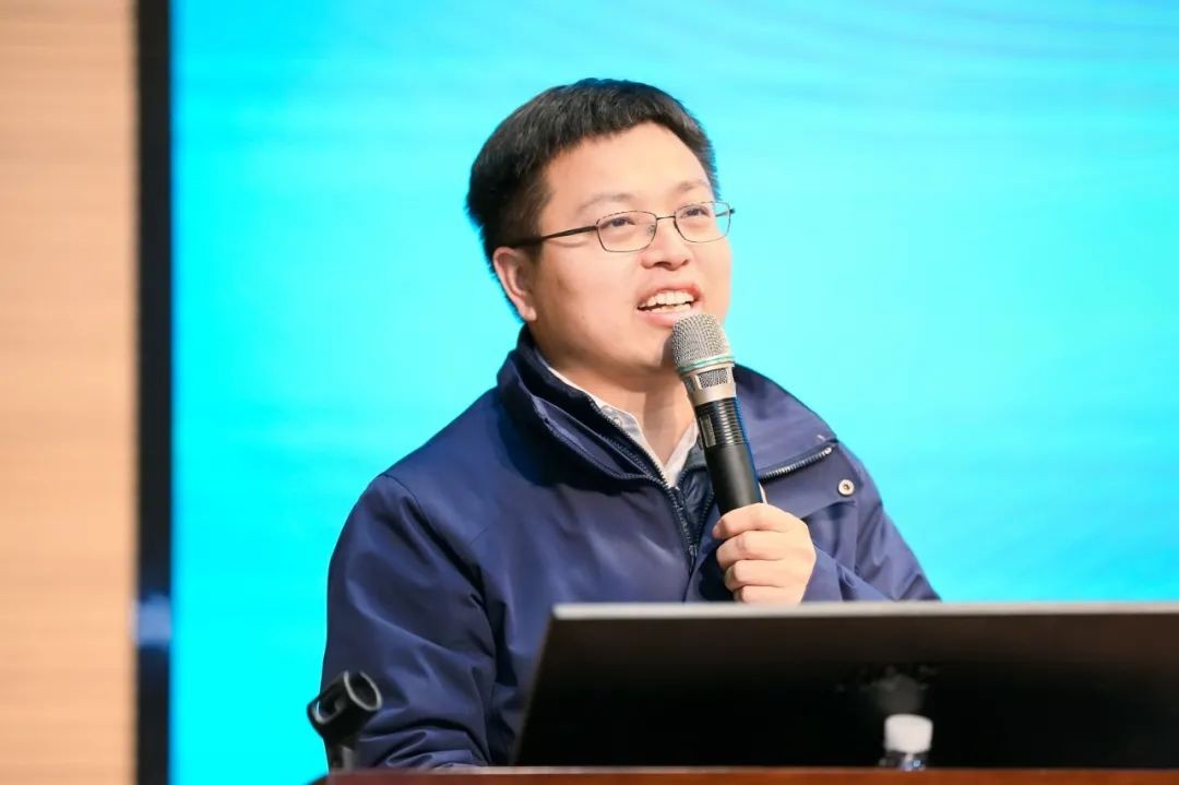 大国沉器 壮哉皇家国际！机友会微挖用户皇家国际智能履历日