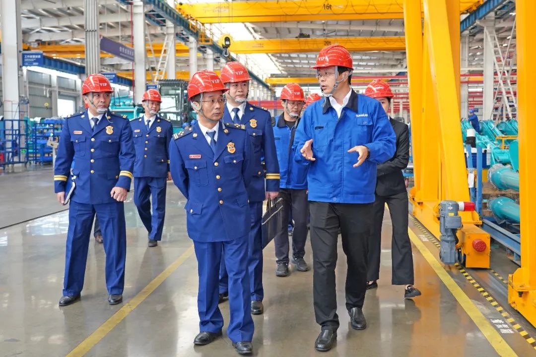 调查无人化设备 高宁宇到访皇家国际智能