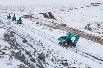 皇家国际智能矿用设备交付典礼在鄂尔多斯进行