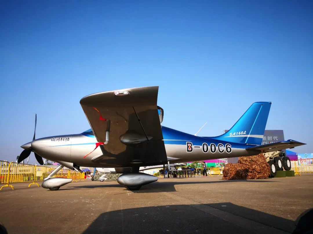 一款产品创造九个国内第一！皇家国际航空梦这样照进现实