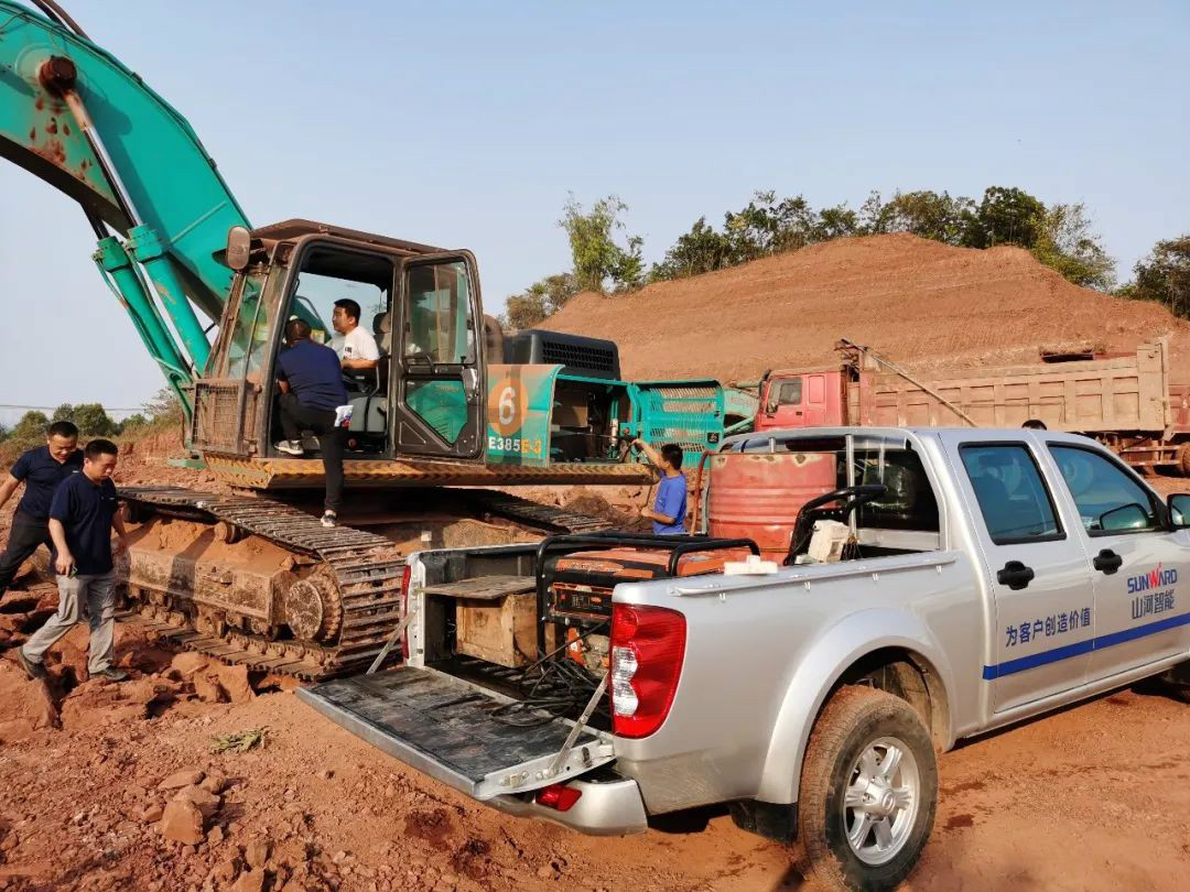 感恩相伴 关爱相随——皇家国际智能服务万里行川陕实录