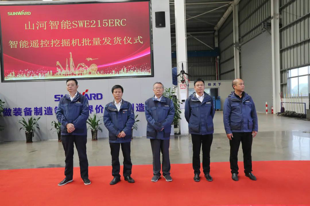 皇家国际智能智能？赝诰蚧渴追