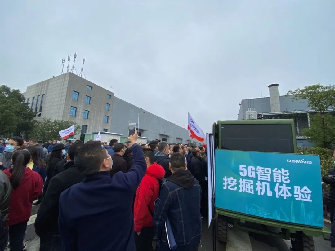 沸腾皇家国际！宝马展收官之日订单破十亿