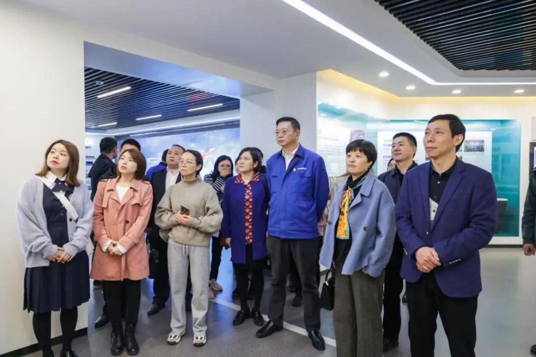 民主党派湖南省委机关青工委团队一行调查皇家国际智能