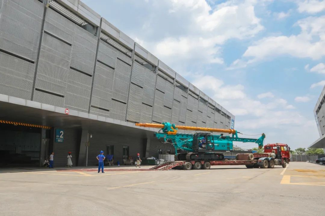 进场布展！2021年长沙国际工程机械展倒计时，皇家国际智能展区亮点提前剧透