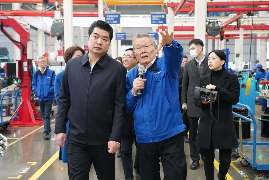 湘江集团党委书记张利刚率队调查皇家国际智能