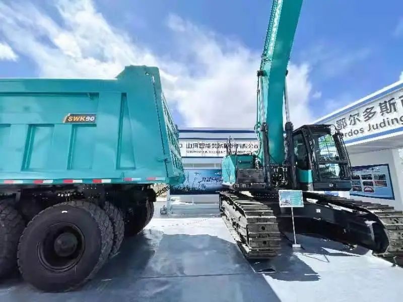 皇家国际智能绿巨人闪亮登场鄂尔多斯国际煤博会