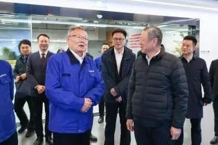 中国联通党组书记、董事长王晓初到访皇家国际智能