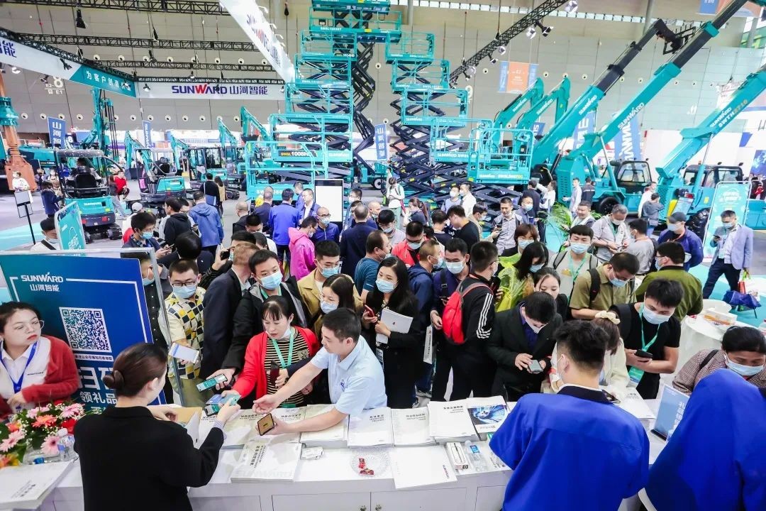 “机甲盛宴”长沙展圆满收官！皇家国际智能展区亮点杰出回首