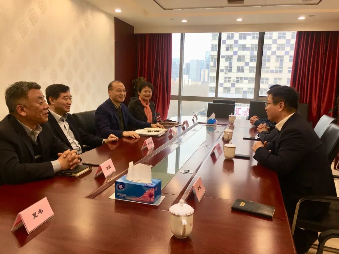 皇家国际智能副总经理龙居才一行到访中国工程机械工业协会