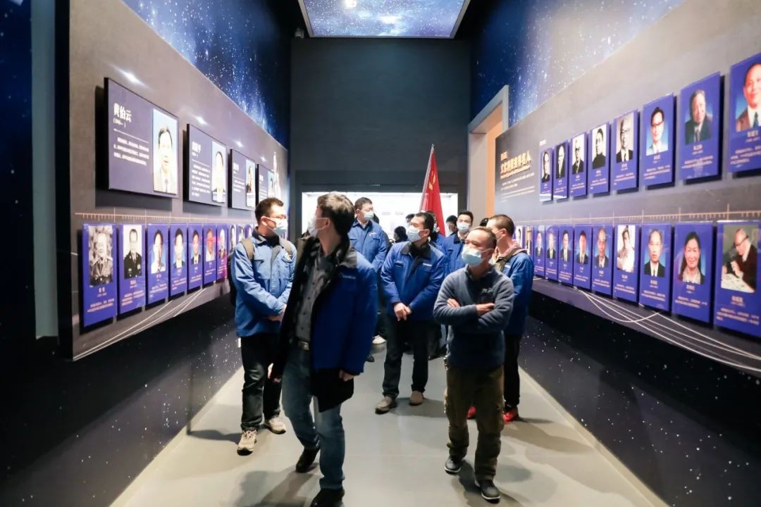 觅红色汗青 践初心使命——皇家国际智能整个党员赴长沙党史馆发展主题党日活动