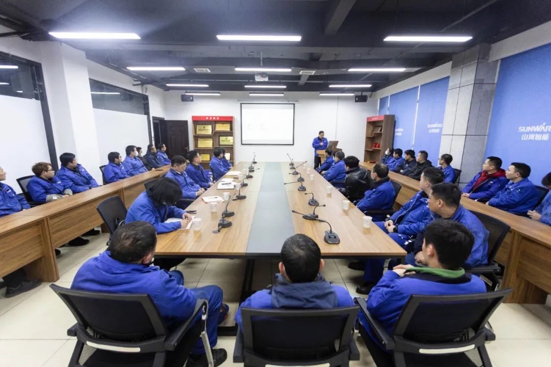 心系员工，情暖如春