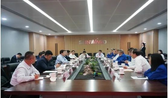 鄂尔多斯市委书记？⊙愕鞑榛始夜手悄