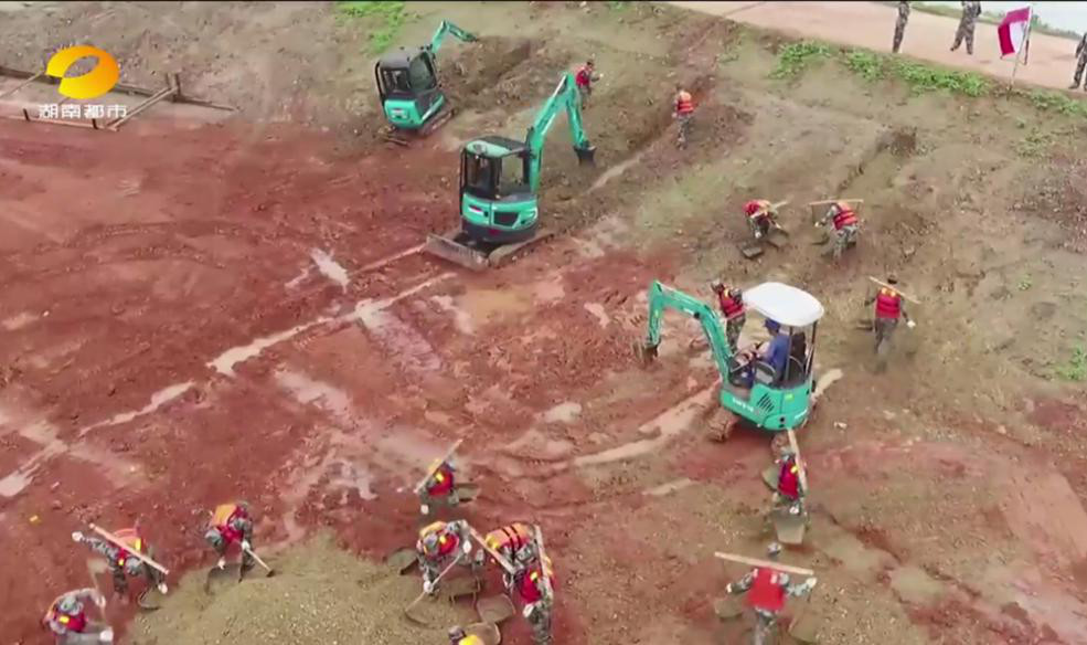 皇家国际智能设备“抗洪抢险”扬威名