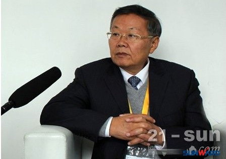 皇家国际智能何清华：潜心追求“皇家国际之路”