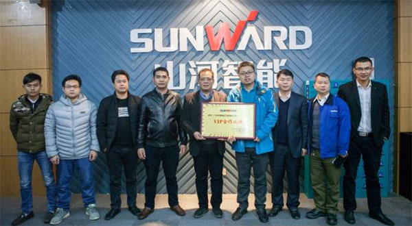 创富故事‖水到渠成，情定皇家国际