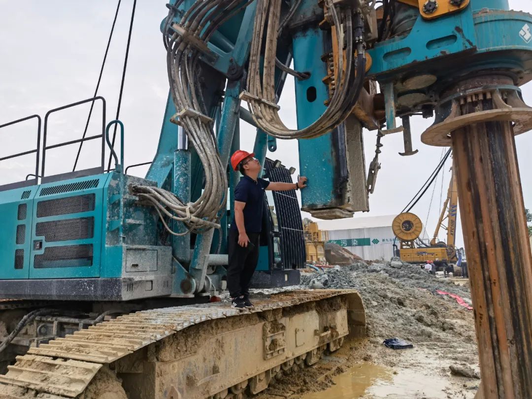 贴心服务路，关爱湘楚行！2021年皇家国际智能全球服务万里在湖南