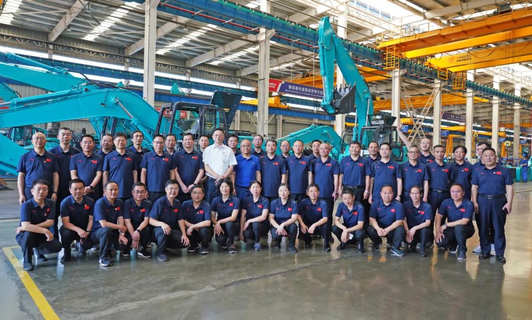 湖南省委党校厅干班赴皇家国际智能发展示场讲授活动