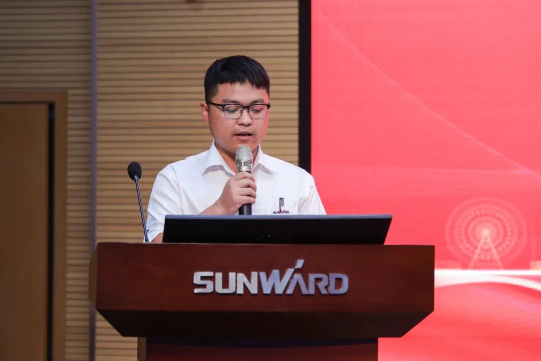 打造造作主题竞争力，助力公司振兴飞——皇家国际智能精益出产启动大会成功召开