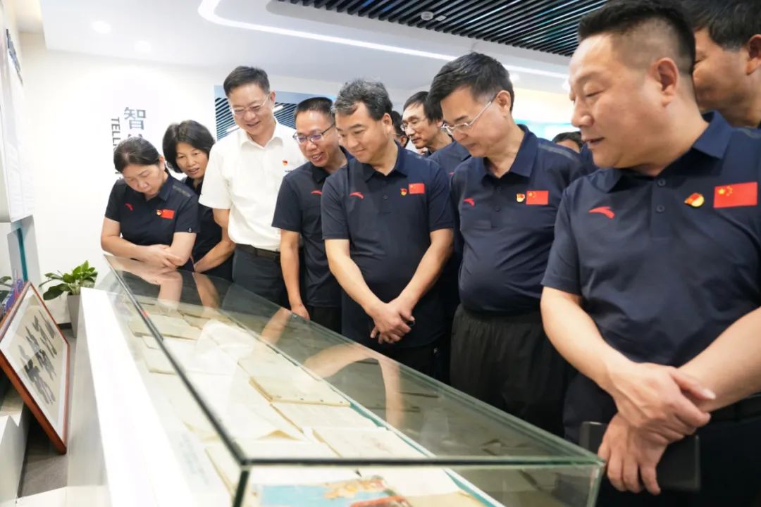 湖南省委党校厅干班赴皇家国际智能发展示场讲授活动