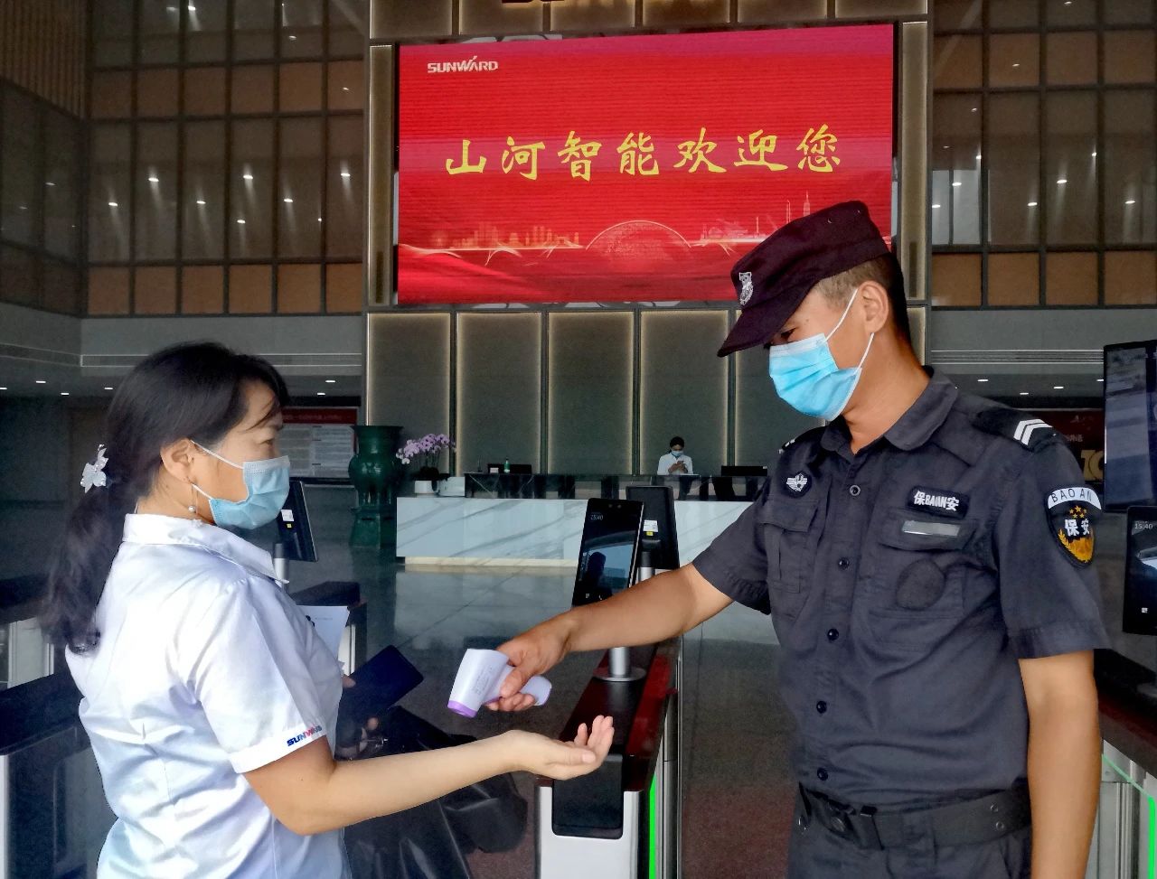 严格防控！皇家国际智能牢筑防疫“长城”