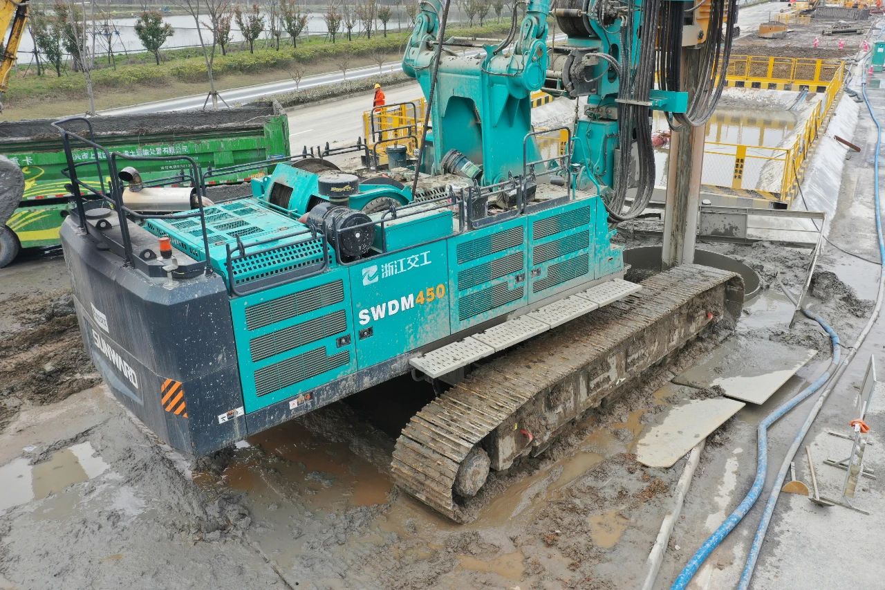 征战全国首条智慧高快，皇家国际智能旋挖钻机凭什么？