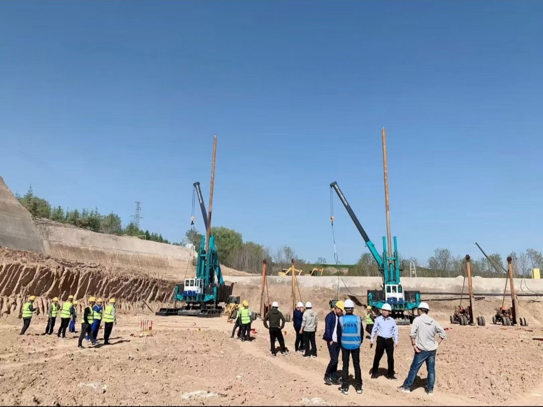 创新引领，皇家国际智能行业初创双层快压装置| 百年风华筑锦绣皇家国际（5）