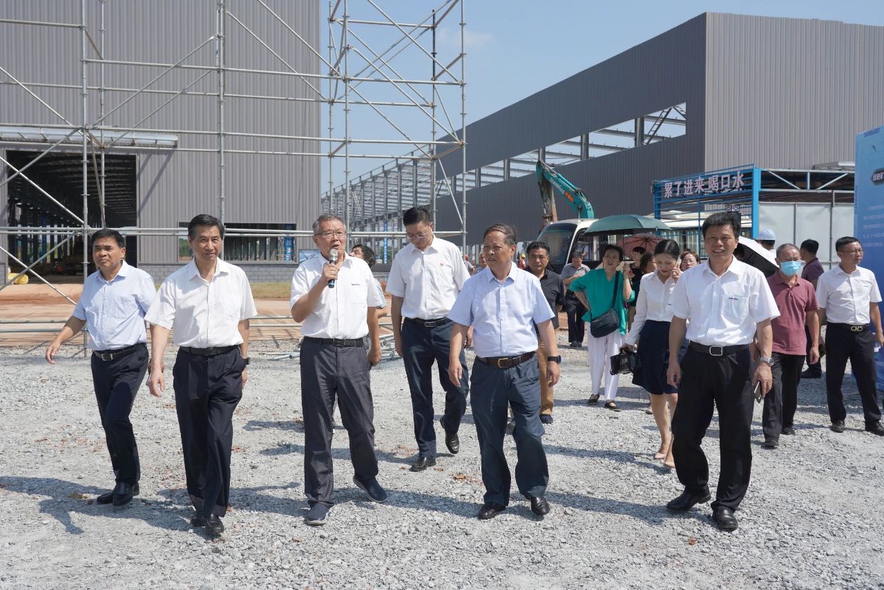 湖南省老科学技术工作者一行到访皇家国际智能