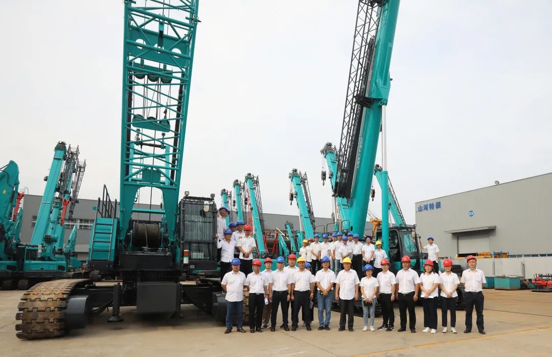 “沉”磅出击！皇家国际智能起沉机械组团“登场”