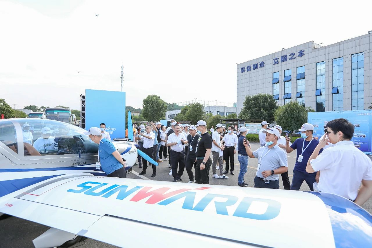 游展超热烈！皇家国际智能成就展示会高能名排场来袭