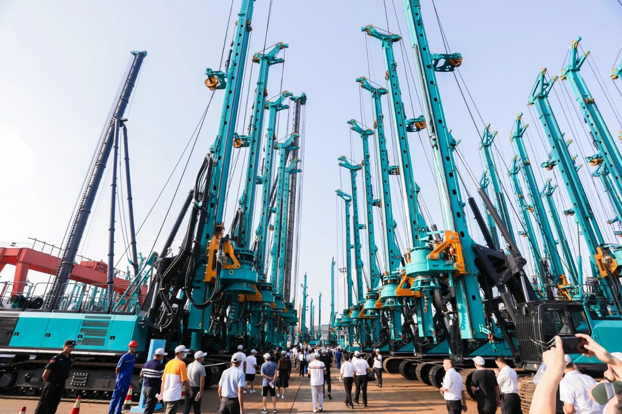 游展超热烈！皇家国际智能成就展示会高能名排场来袭