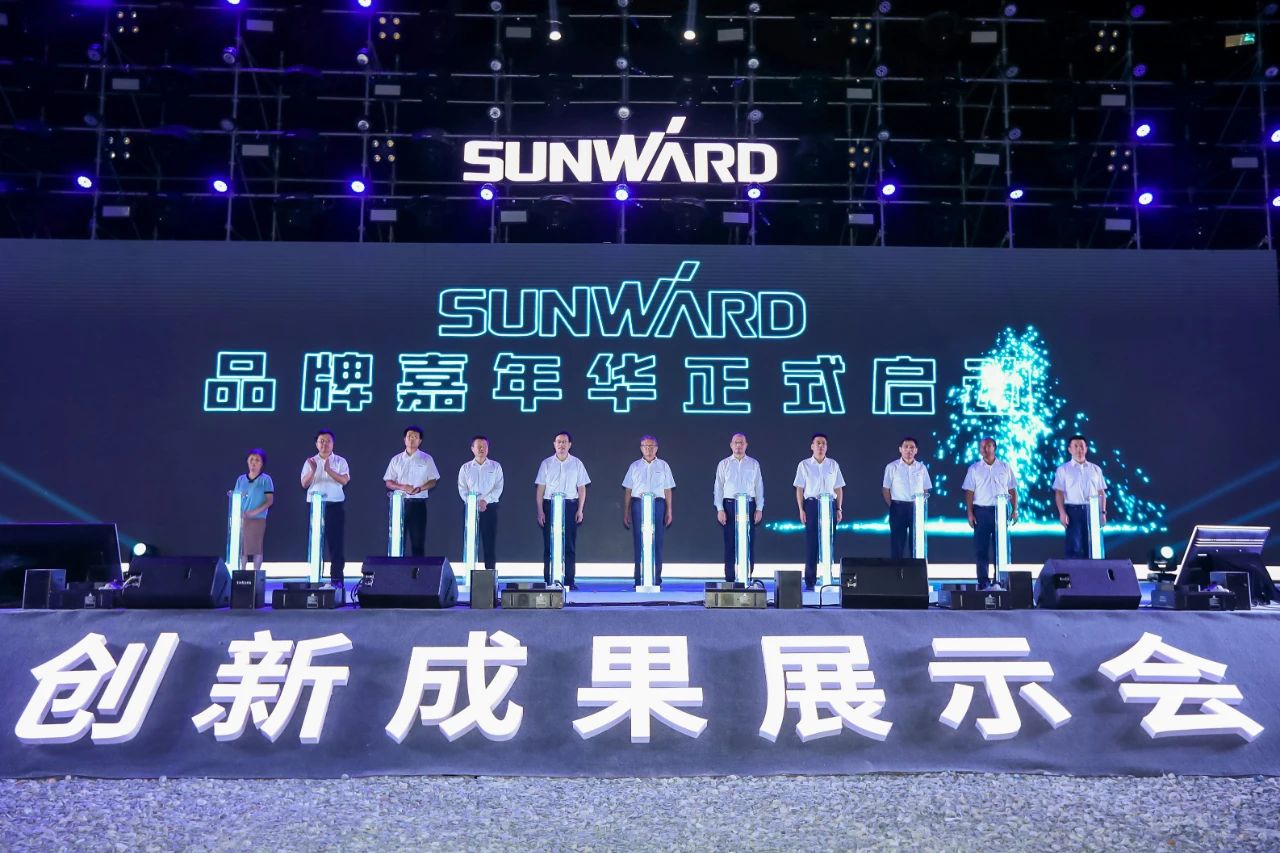 游展超热烈！皇家国际智能成就展示会高能名排场来袭