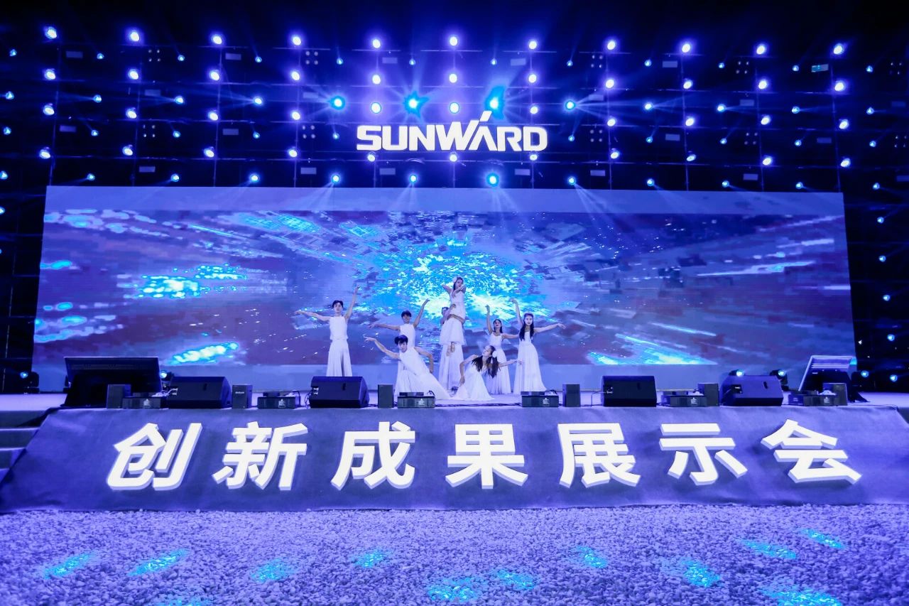 游展超热烈！皇家国际智能成就展示会高能名排场来袭