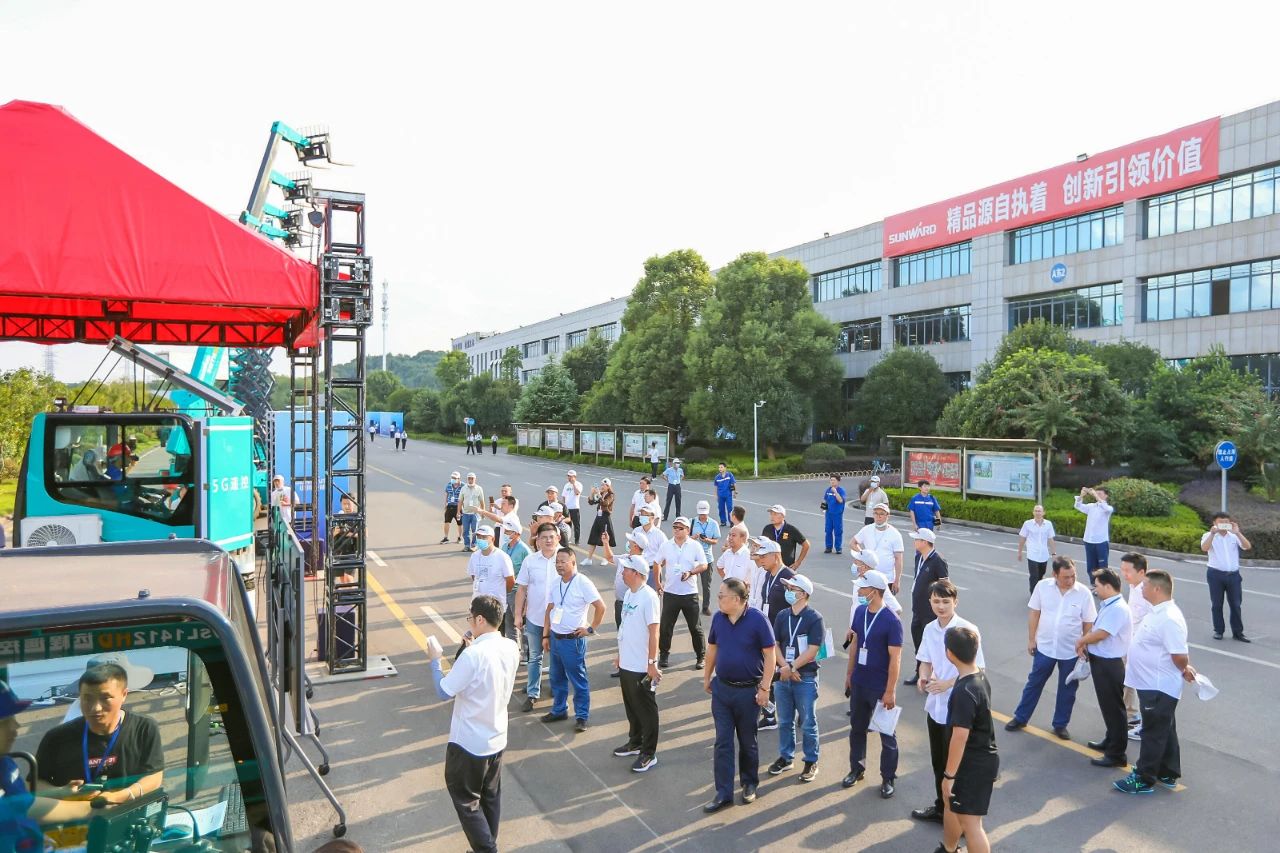 远程？+仿真培训！全球初创5G？胤抡媾嘌抵腔燮教ń艹隽料