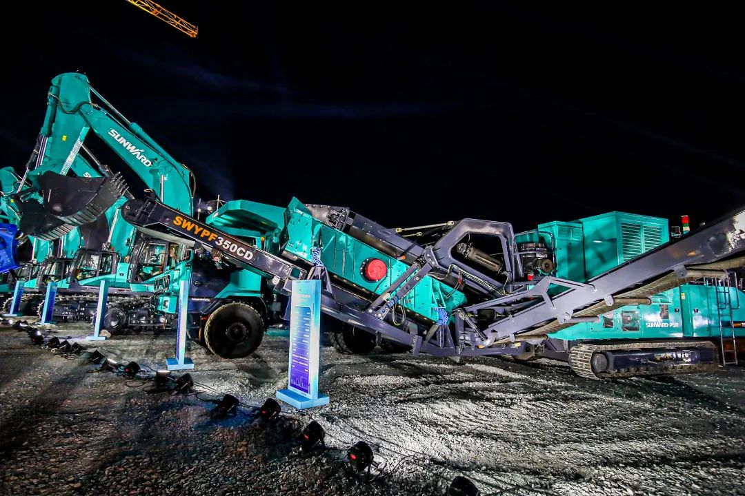 强强联手，皇家国际智能产品疆域将再添破碎筛分精品