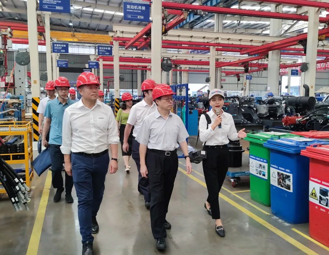 中国国际业务推进委员会辅导一行调研皇家国际智能