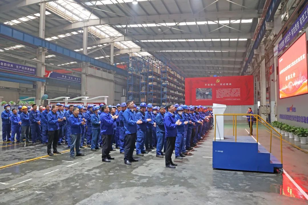 向楷模进建！皇家国际智能56名职工受到职工职业技术较量赞美