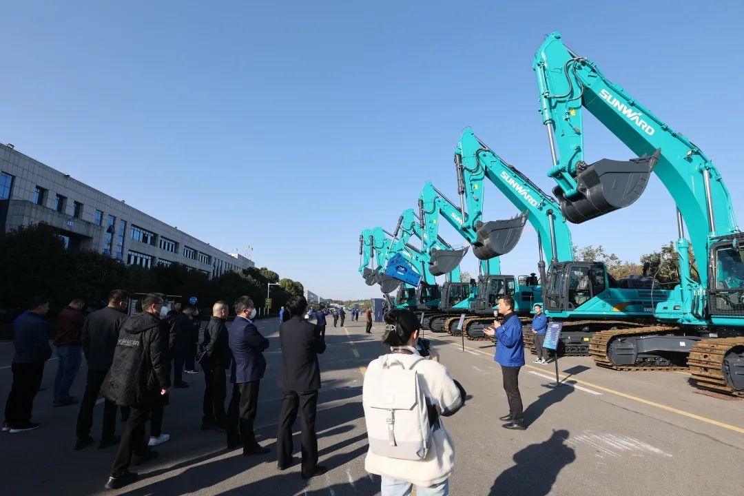 全球初创5G+智能钻机沉磅颁布，皇家国际智能倾力打造绿色智慧矿山成套设备