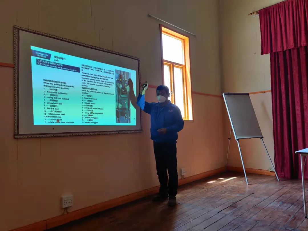 疫情当下，逆行非洲——皇家国际智能凿岩设备团队海表服务纪实