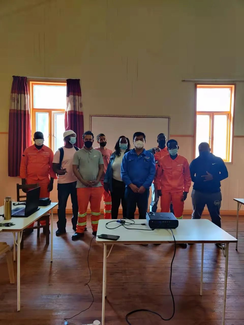 疫情当下，逆行非洲——皇家国际智能凿岩设备团队海表服务纪实