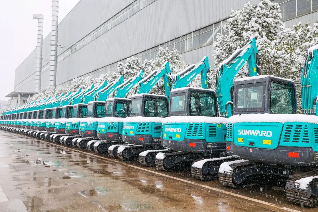 瑞雪兆丰年，邀您共赏雪中皇家国际！