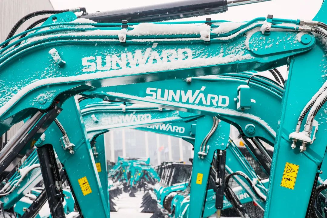 瑞雪兆丰年，邀您共赏雪中皇家国际！