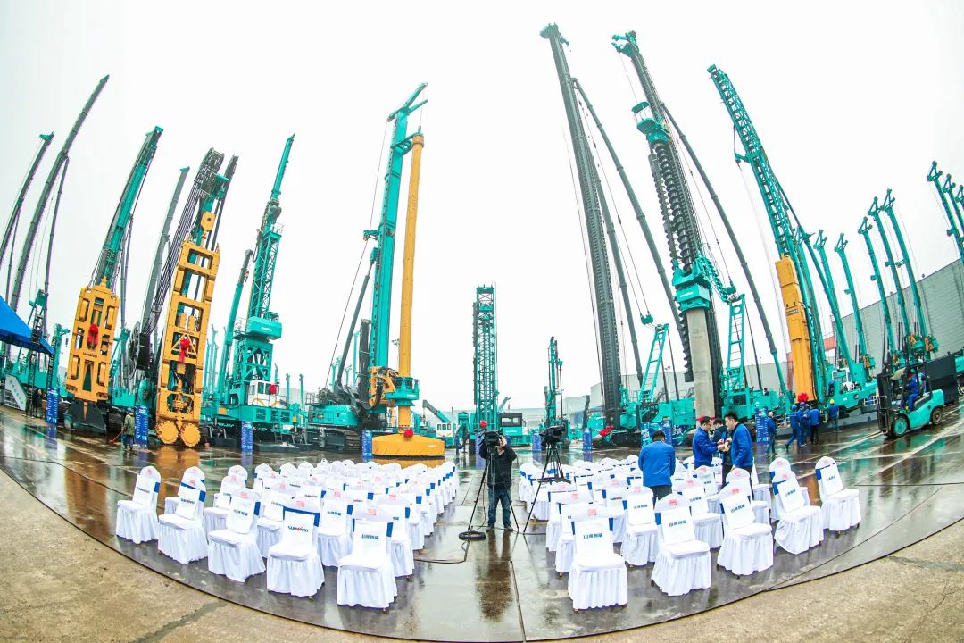 多款产品问鼎世界之最！皇家国际智能地下工程设备全球颁布会成功进行