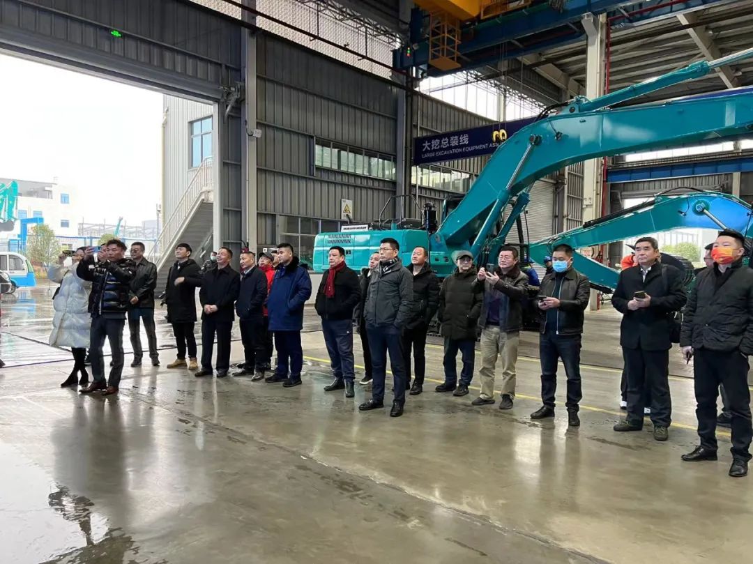 湖南异地商会结合会组织海表湘商来访皇家国际智能