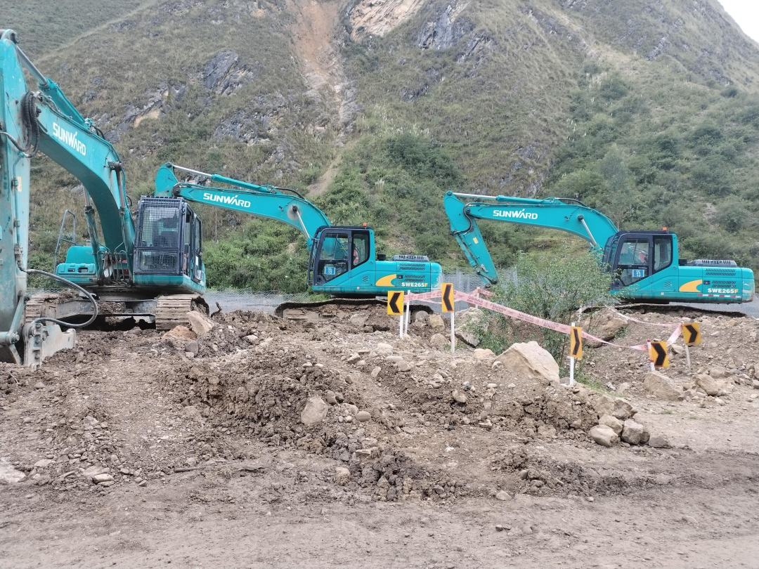 挑战世界第二高山脉！皇家国际智能设备助力秘鲁安第斯国度公路项目建设