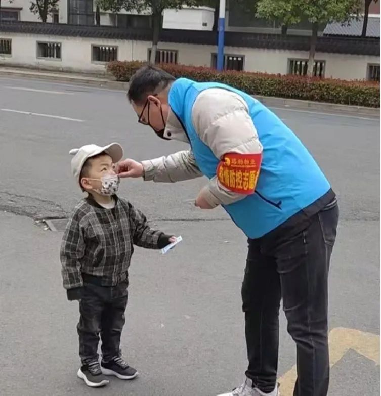 抗击疫情！皇家国际人在行动