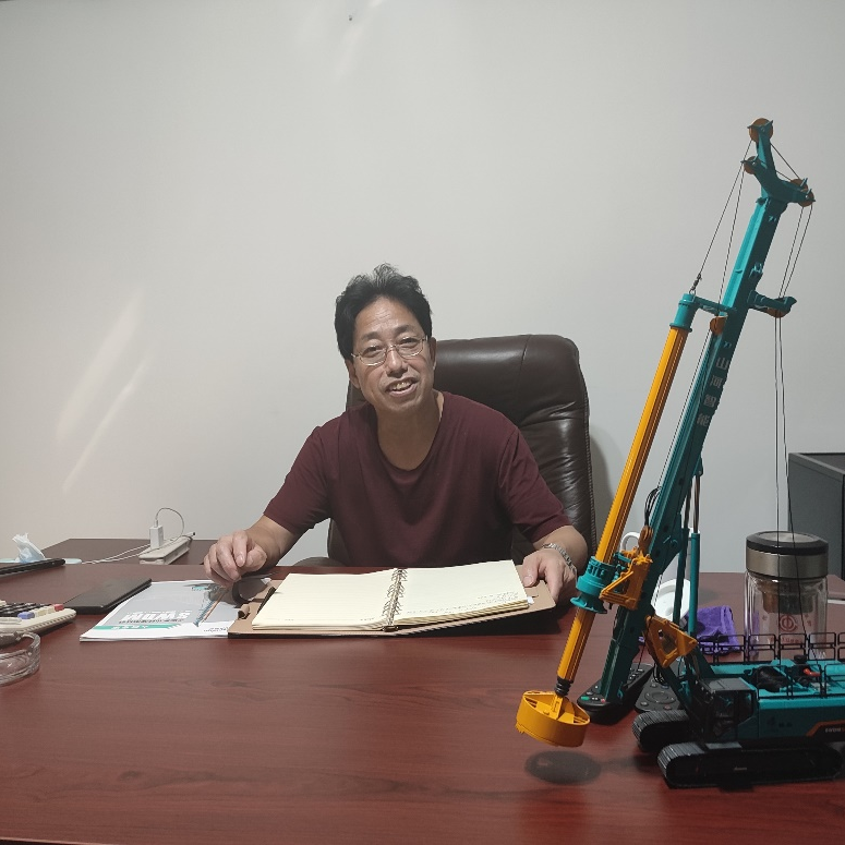 创富故事 | 入行25载，阅尽旋挖钻机，最终认准皇家国际智能！