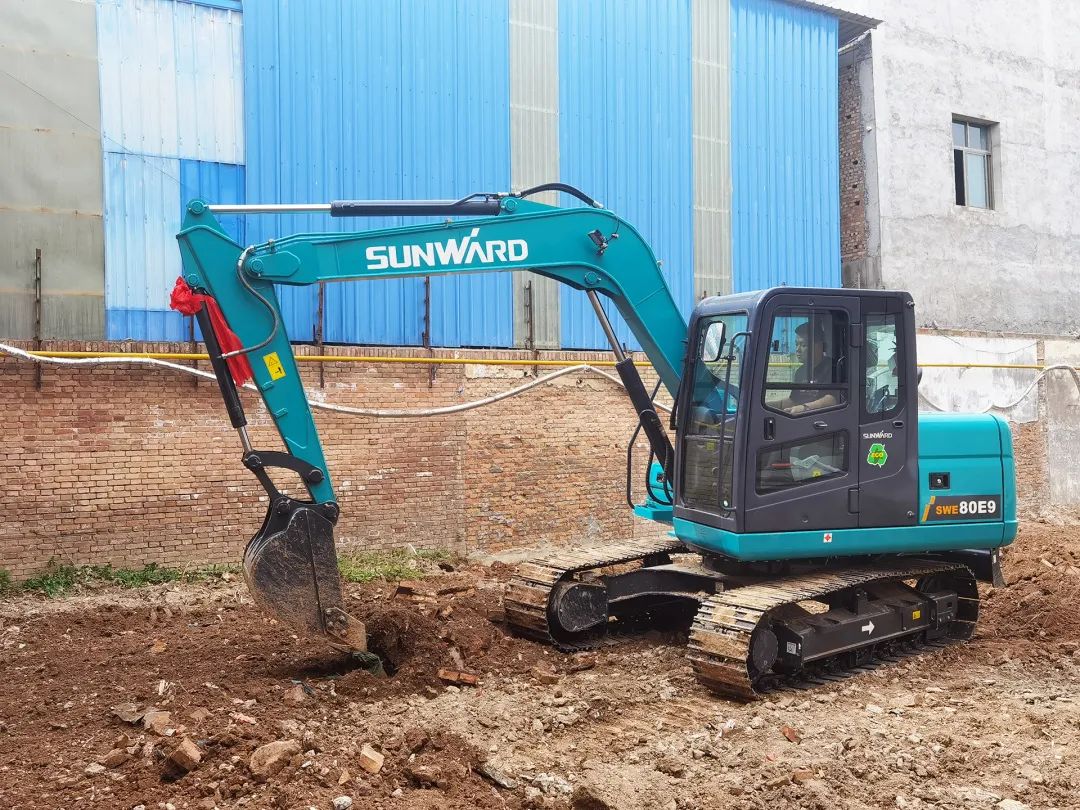 创富故事 | 买它！皇家国际智能俘获“国产挖掘机爱好者”的心