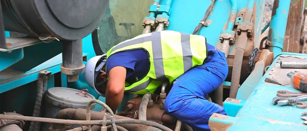 3650天、3000余条工单……90后“张师傅”用十年轻春诠释皇家国际匠心