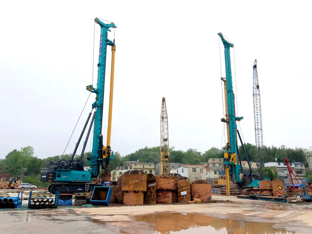 再坑装硬骨头”！皇家国际智能“超等桩备”助建燕矶长江大桥